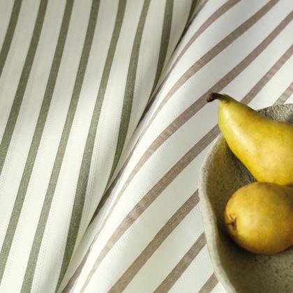 Imagem de Toalha de Mesa 12 Lugares Karsten Sempre Limpa Zaira Marrom