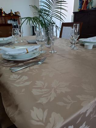 Imagem de Toalha de mesa  8 lugares em tecido jacquard - excelente qualidade e acabamento - mtm enxovais