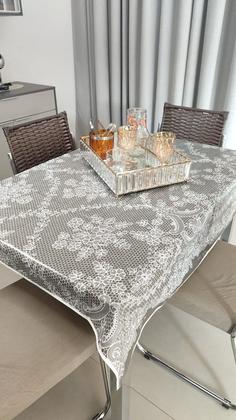 Imagem de Toalha De Mesa Plastico Termico 1,40m X 1,40m Para Mesa De 4 Lugares