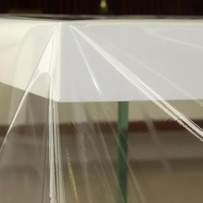 Imagem de Toalha De Mesa Plástico Transparente 3,00m X 1,80m Protetora