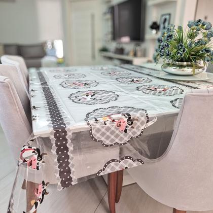 Imagem de Toalha de Mesa PVC Cristal 3,00x1,40 Transparente Com Estampa Impermeável Protetora