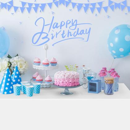 Imagem de Toalha de mesa Ragnhild White Plastic, pacote com 16, 137 x 274 cm