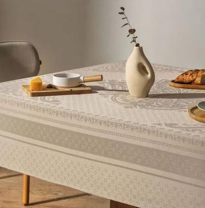 Imagem de Toalha de Mesa Retangular 8 Lugares Lesier Bege Karsten
