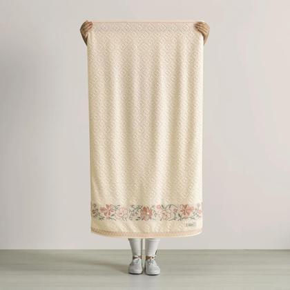 Imagem de Toalha de Rosto Yuna Karsten 48x80cm Fio Cardado Toque Aveludado e Absorvente