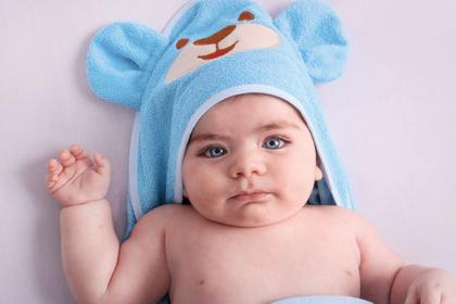 Imagem de Toalha Felpuda Infantil com Capuz Bordada de Bichinho 70x70cm Menina e Menino -Lalu Enxovais