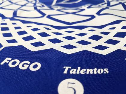 Imagem de Toalha para Tarô Elemental 4 elementos com Brilho AZ Branco