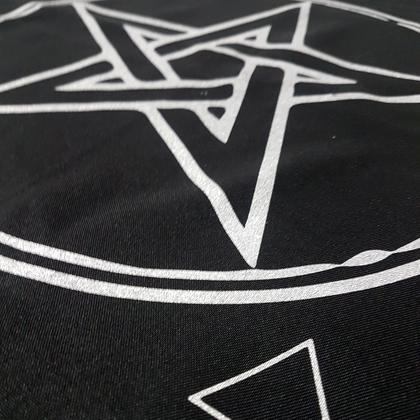 Imagem de Toalha Pentagrama Força Wicca para Tarô Preto e Branco 70CM