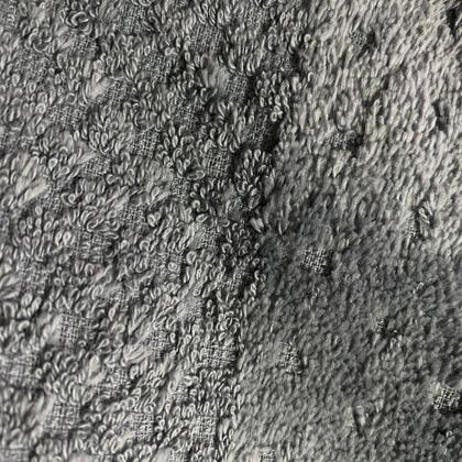 Imagem de Toalha Pollo  A Maciez do Algodão e o Charme da Barra Aveludada