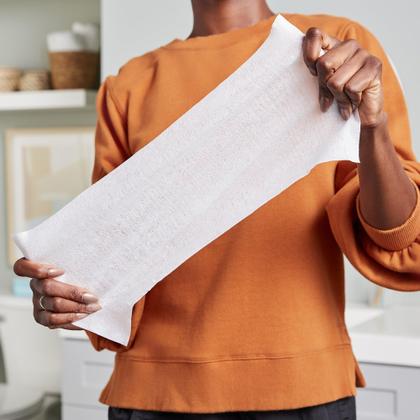 Imagem de Toalhetes úmidos McKesson, toalhetes perfumados, sem álcool, pacote 96 x 6