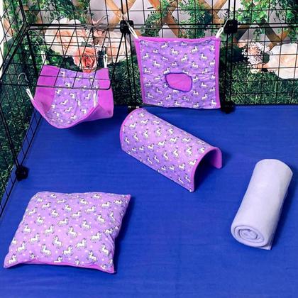 Imagem de Toca, Porta Feno E Rede Para Porquinho Da Índia - Kit C/ 5 P Enxoval Com Manta Soft, Rede, Toca, Almofada P/ Porquinho