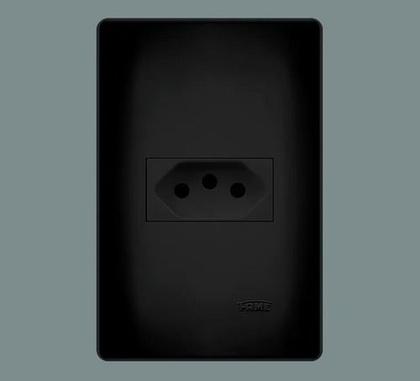 Imagem de Tomada 10a Fame 2p+t 4x2 Habitat Black Preta Ref.4052