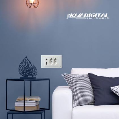 Imagem de Tomada Dupla Usb Tipo C Novadigital 4x2 Vidro Temperado Embutir Sem Wifi Preta