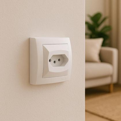 Imagem de Tomadas de Sobrepor Legrand 2PT 20A Sistema X Branco Kits com 05, 10 e 20 unidades