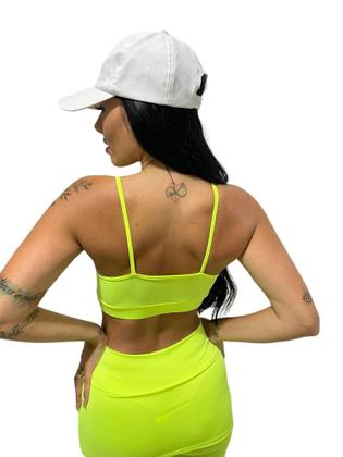 Imagem de top alça fina feminino com bojo removível fitness academia