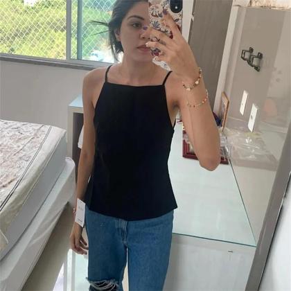 Top Cropped Preto Sem Mangas e Costas Nuas - Sexy para Festa e Verão Imagem de Top Cropped Preto Sem Mangas e Costas Nuas - Sexy para Festa e Verão