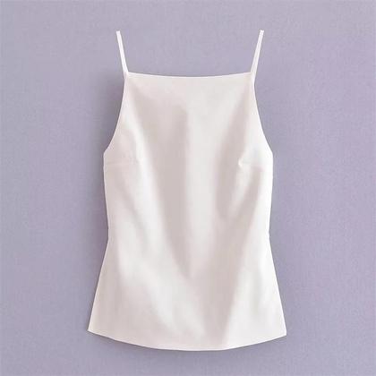 Top Cropped Preto Sem Mangas e Costas Nuas - Sexy para Festa e Verão Imagem de Top Cropped Preto Sem Mangas e Costas Nuas - Sexy para Festa e Verão