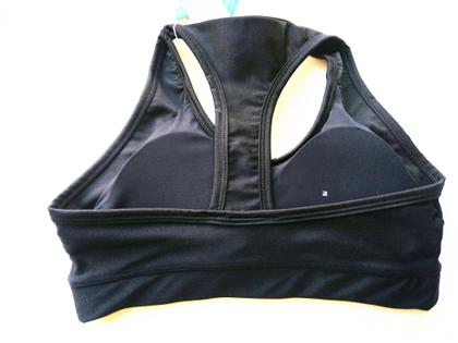 Imagem de Top fitness nadador com recortes e com detalhe de malha trabalhada de desenho zig zag