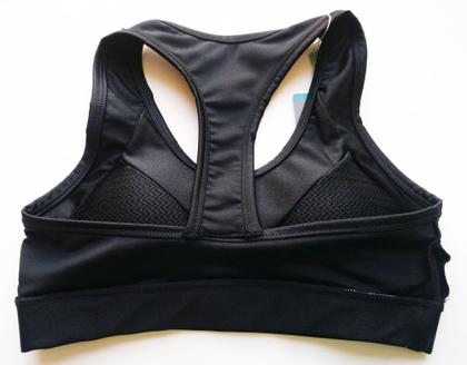 Imagem de Top fitness nadador com recortes e com detalhe de malha trabalhada de desenho zig zag