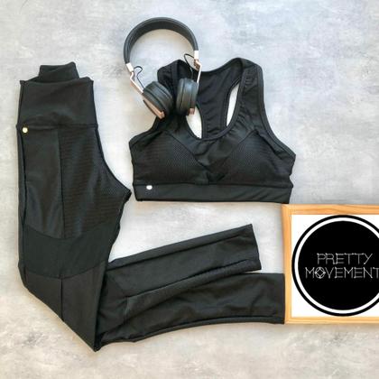 Imagem de Top fitness nadador com recortes e com detalhe de malha trabalhada de desenho zig zag