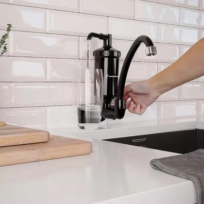 Imagem de Torneira com Filtro Purificador de Parede para Cozinha Hidrofiltros 907-2363 Preta