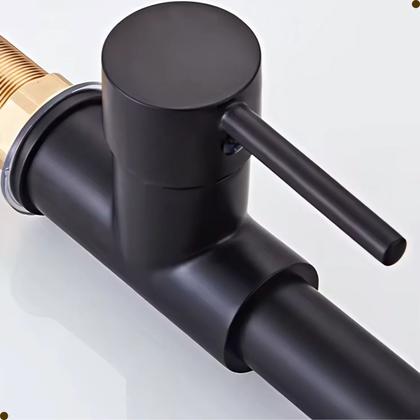 Imagem de Torneira cozinha gourmet misturador monocomando flexível preto fosco black bancada vip