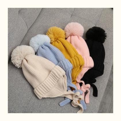 Imagem de Touca De Lã Infantil Tapa Orelha Lisa Com Pompom Quentinha