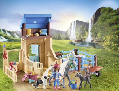 Imagem de Toy Playmobil Horses of Waterfall Horse Stall com Amelia
