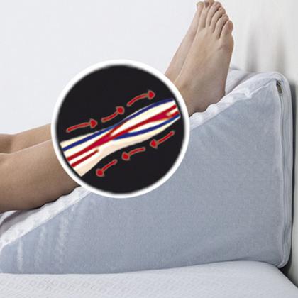 Imagem de Travesseiro Encosto Anatômico Triangular 43x34x50cm Cor Azul Celeste Fibrasca