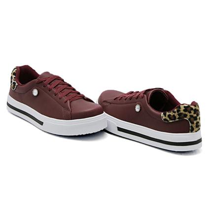 Imagem de Trenis Casual Feminino Confortavel Detalhe de Onça e Pedra