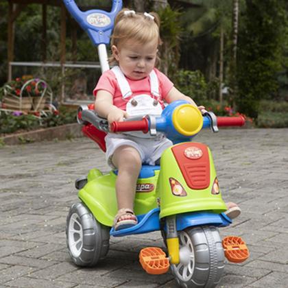 Imagem de Triciclo Infantil De Pedal 2 Em 1 Motoca Avespa