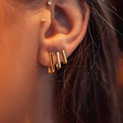 Imagem de Trio Argola Ouro 18k Retangular banhado antialérgico 3 furos