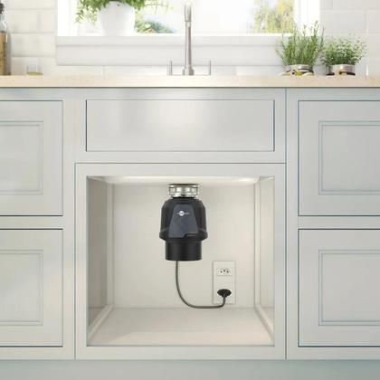 Imagem de Triturador de Alimentos Insinkerator Premium P700 SR 127V 0,75HP para Cuba Pia Cozinha