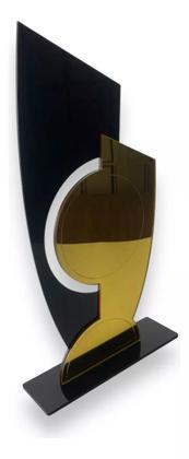 Imagem de Troféu Universal Acrílico Preto E Dourado 11x25 C/base Preta