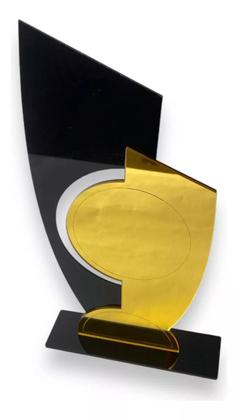 Imagem de Troféu Universal Acrílico Preto E Dourado 11x25 C/base Preta