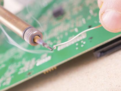 Imagem de Tubo Fio De Solda 25g P/ Eletrônicos Reparos Manutenção Estanho Com Resina Ativada Ponta 1mm 