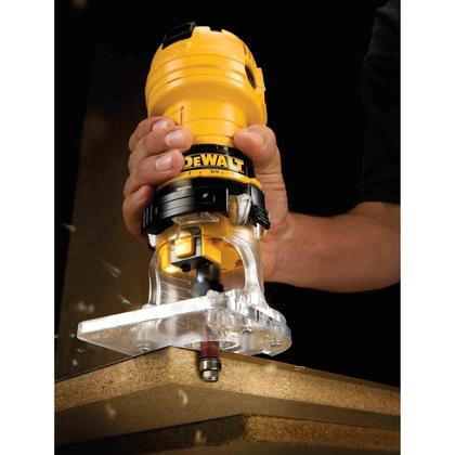 Imagem de Tupia Laminadora Elétrica Manual 500w Dewalt 30.000rpm Guia Paralela Dwe6000