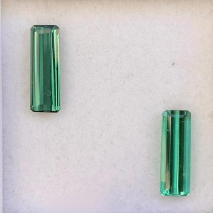 Imagem de Turmalina Azul Esverdeada Baguete Retangular Par 1,41ct