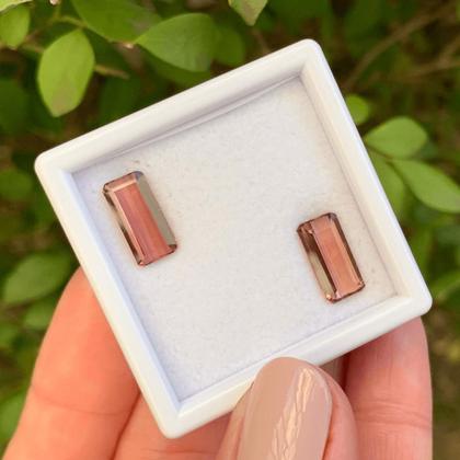 Imagem de Turmalina Vermelha Baguete Retangular Par 4,67ct