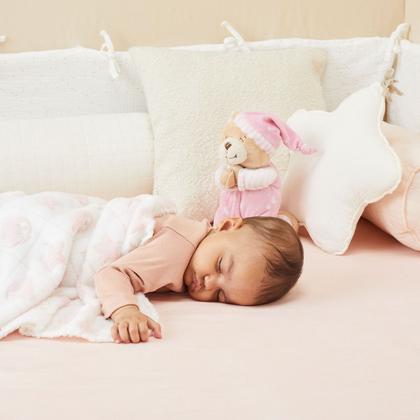 Imagem de Ursinho que Ora Reza Oração do Anjinho para Criança Bebê com Som Macio Fofinho Buba