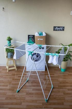 Imagem de Varal de chão grande e resistente em aço atenas branco com 135cm dobravel com regulagem de altura nas abas