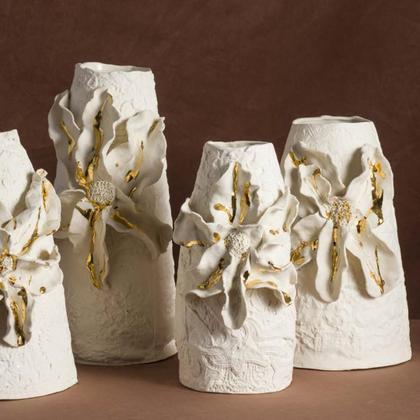 Imagem de Vaso em Porcelana Série Orquídea e Ouro G