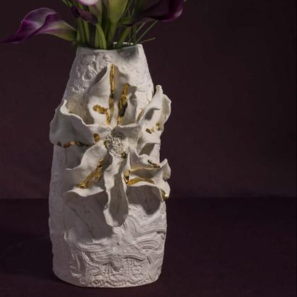 Imagem de Vaso em Porcelana Série Orquídea e Ouro G