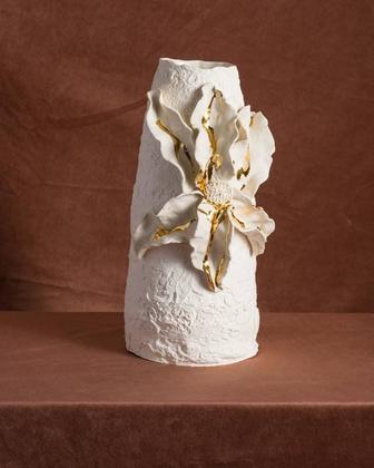 Imagem de Vaso em Porcelana Série Orquídea e Ouro G