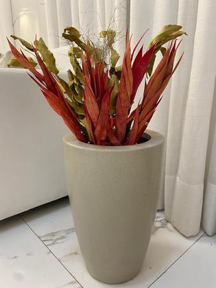 Imagem de Vaso Polietileno Cone Liso Redondo para Plantas e Jardins Decorativo