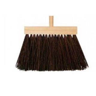 Imagem de Vassoura Piaçava Resistente - Limpeza Eficiente para Ambientes Internos e Externos