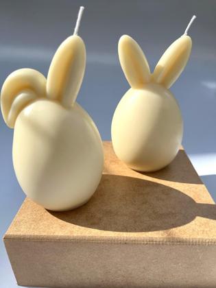 Imagem de Vela Aromática Ovo de Páscoa Uma Orelha deitada Aroma Chocolate 200g