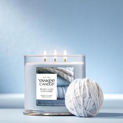 Imagem de Vela Yankee Candle 3 Wick Jar Warm Luxe Cashmere 40h