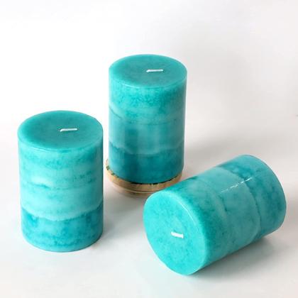 Imagem de Velas Pillar FLAVCHARM, perfumadas Ocean Breeze, 8 x 10 cm, verdes, pacote com 3 unidades