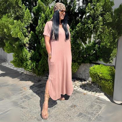 Imagem de Vestido Com Manga Curta Plus Size Longo