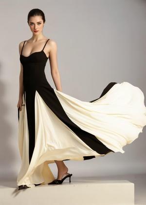 Imagem de Vestido de formatura EEMEII Spaghetti Straps Patchwork Preto Vermelho Longo